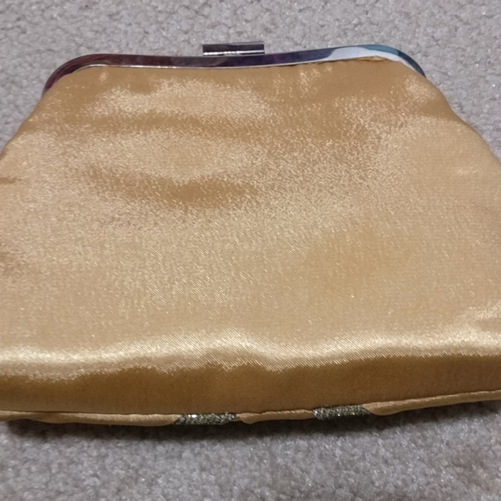 Purse - Picture 3 of 5